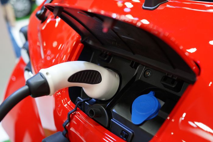 Nous installons des bornes de recharges pour voitures électriques sur l'île de Montréal